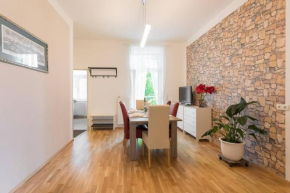 Отель Spacious Vienna Central Station Residence  Вена